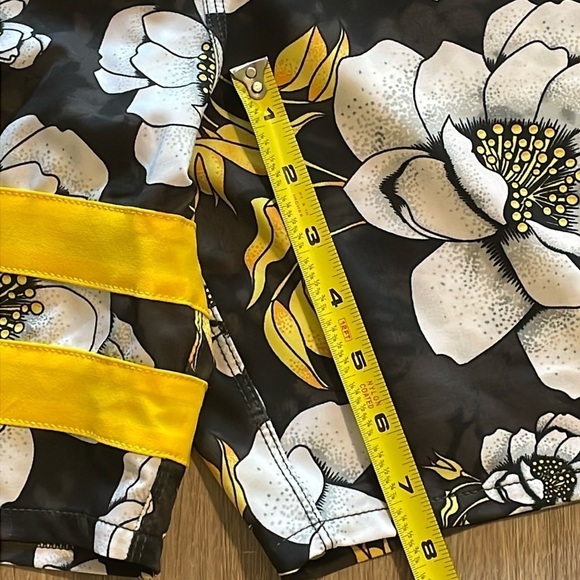 Hurley Black Tropical Floral Phantom Hawaiian Swim Board Shorts - Picture 13 of 14